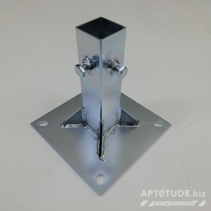Platine de sales poteau